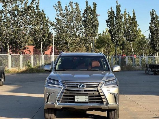 雷克萨斯LX570 大油箱最后一批车处理中