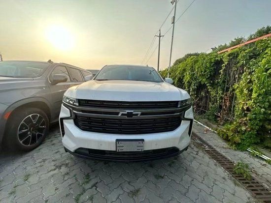 23款雪佛兰萨博班5.3汽油 年底售80余万