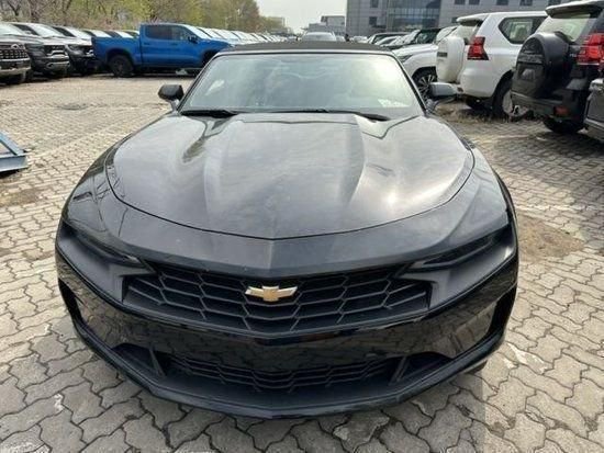 新款雪佛兰科迈罗敞篷版2.0T现车37万