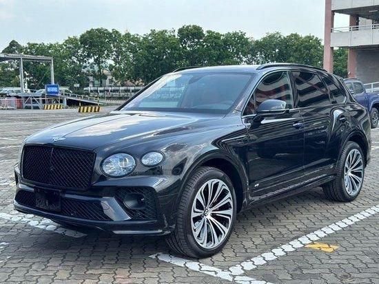 2023款宾利添越港口现车优惠售价263万