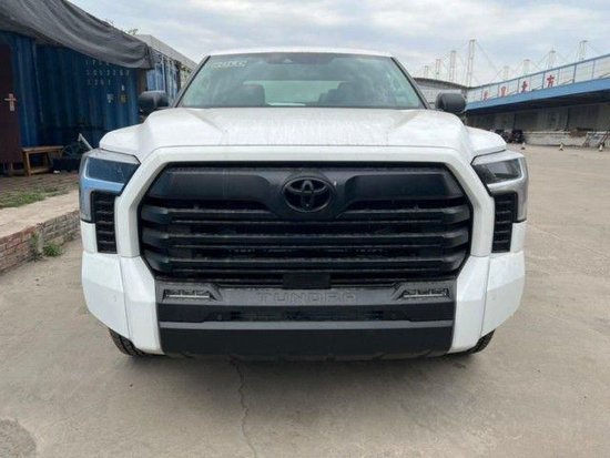 23款丰田坦途3.5TT混动版 40余万交车