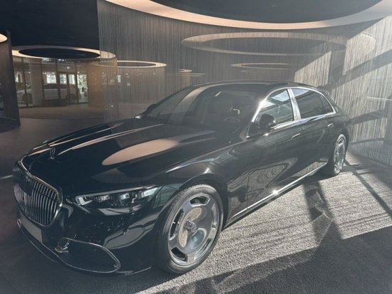 24款迈巴赫S580新鲜到港全国上牌价优