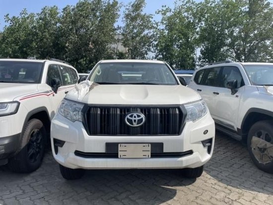 23款丰田霸道2700TX丐版 41万起港口热销