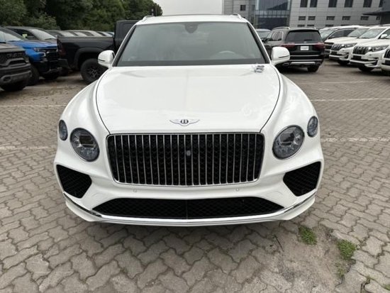 23款宾利添越4.0T加长版 四座五座七座