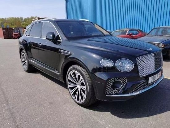 欧规宾利添越3.0油电混 唯一驼绒金内饰