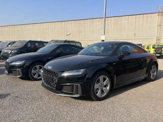 平行进口2023款奥迪TT跑车现车年底优惠
