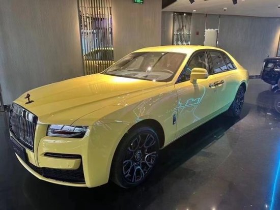 2024款劳斯莱斯古思特BB版高配颜色可选