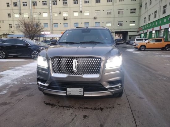 林肯领航员长轴顶配颜色齐全特价86.8万
