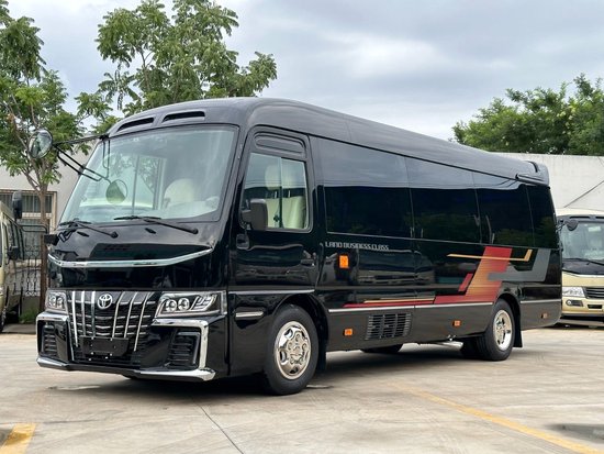 丰田考斯特黑色价格12座考斯特多少钱