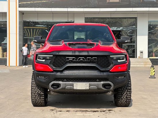 23款道奇公羊霸王龙6.2T港口现车钜惠