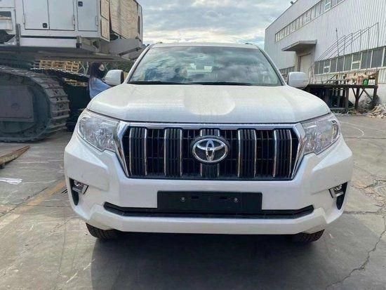 23款中东进口霸道4000现车清仓大甩卖