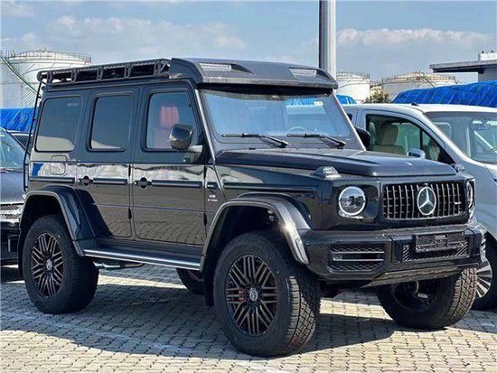 2023款奔驰G63 4X4现车热销 最新报价
