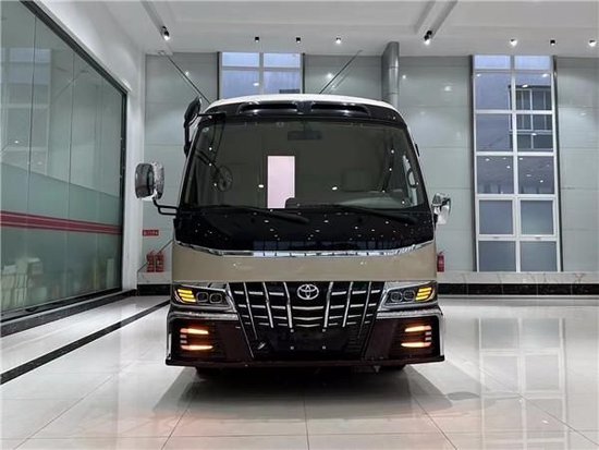 丰田考斯特12座现车 最新款中巴多少钱