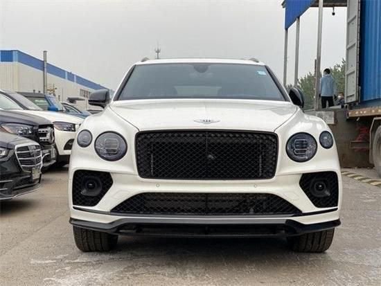 22款宾利添越港口库存现车优惠全国分期