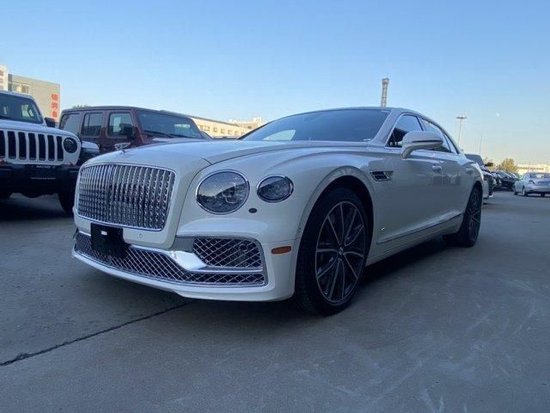 2023款宾利飞驰4.0T价格直降万元 五座