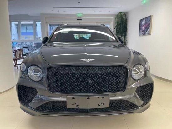 2023款宾利添越搭载3.0T现车 价格优惠