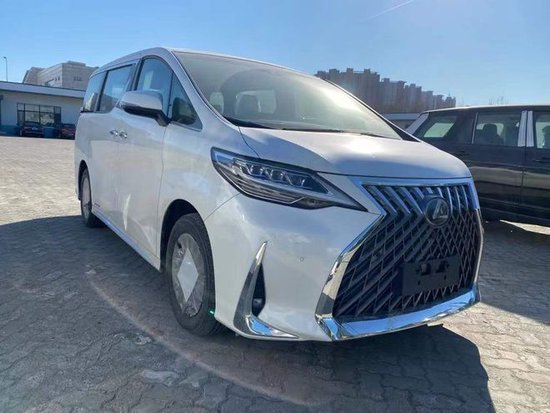 雷克萨斯LM300雷尔法 现车不加价优惠中