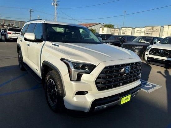 2023款丰田红杉平行进口现车 优惠售全国