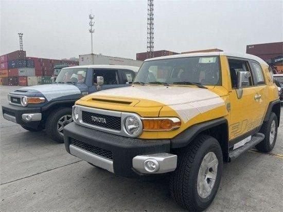 23款丰田FJ酷路泽4.0极限运动版40多万