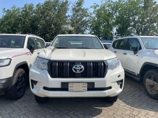 2023款丰田霸道2700国六多台43万起钜惠