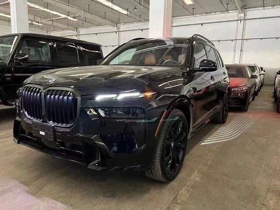 进口24款宝马X7现车到港15万独家优惠