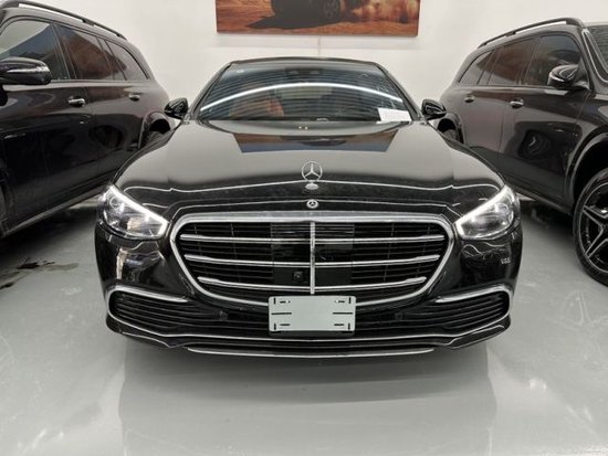 西安23款奔驰S580满配提车价140万起售