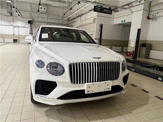 23款宾利添越加长可选颜色配置全国上牌