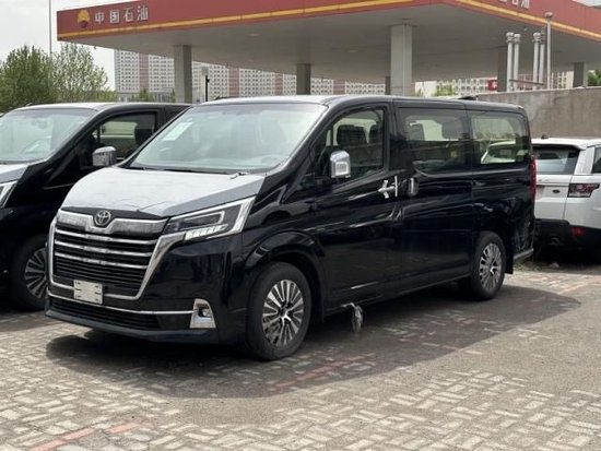 丰田格兰维亚3.5L汽油版2.8T柴油版直降