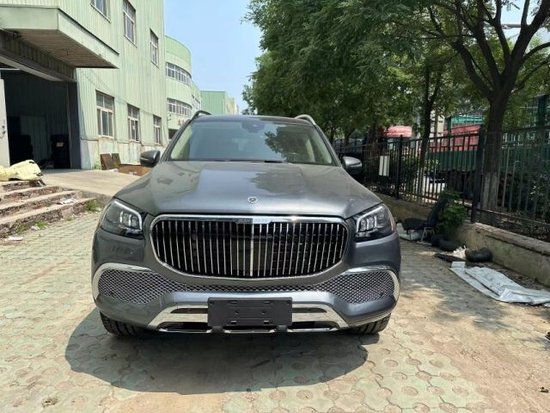 23款美规奔驰GLS450 灰/黑改装迈巴赫版