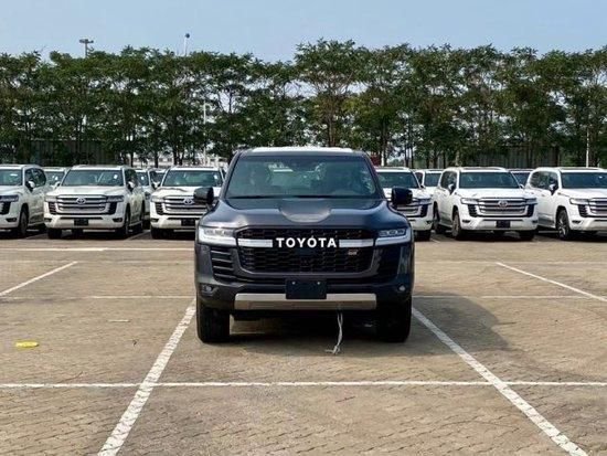 丰田酷路泽LC300GR版 征服各种恶劣路况