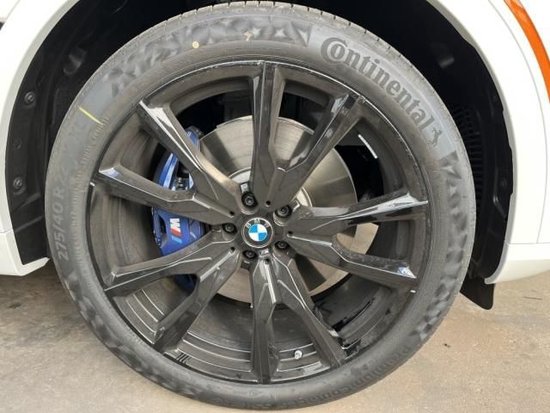 24款宝马X7 M运动卓越豪华现车最低价格