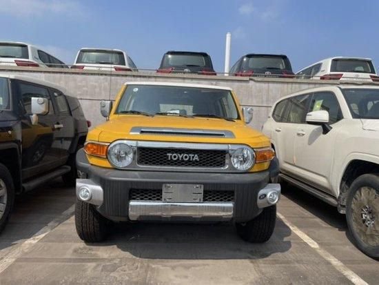 23款丰田FJ酷路泽4.0LV6国六现车手续齐