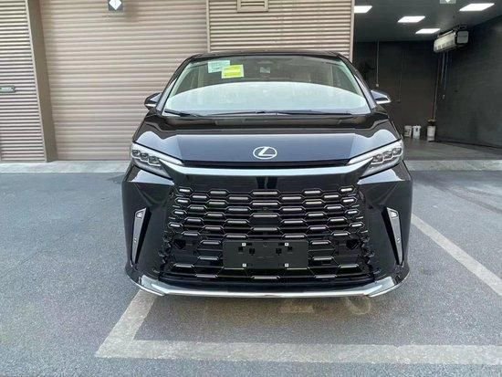 24款雷克萨斯LM500最新报价年终促销