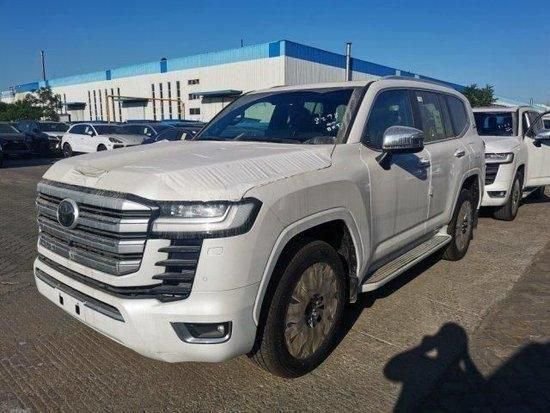 23款兰德酷路LC300VXS帝国支持分期按揭