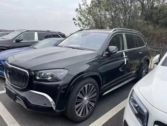2023款奔驰迈巴赫GLS600顶级豪华SUV