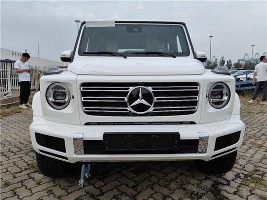 23款柴油奔驰400D现车不改码 购车有礼