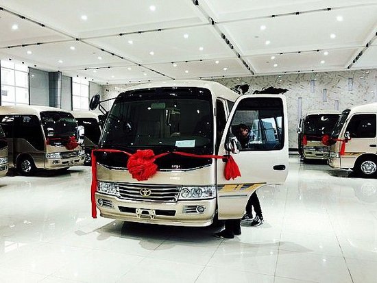 丰田考斯特8座旅居商务车厂家特惠价格