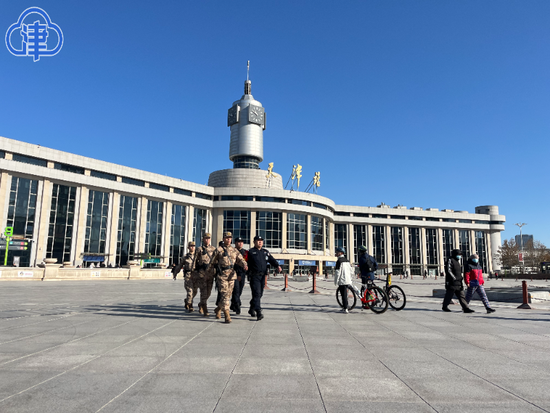  Full sense of security! Tianjin public security guards the safe travel of the masses during the Spring Festival travel