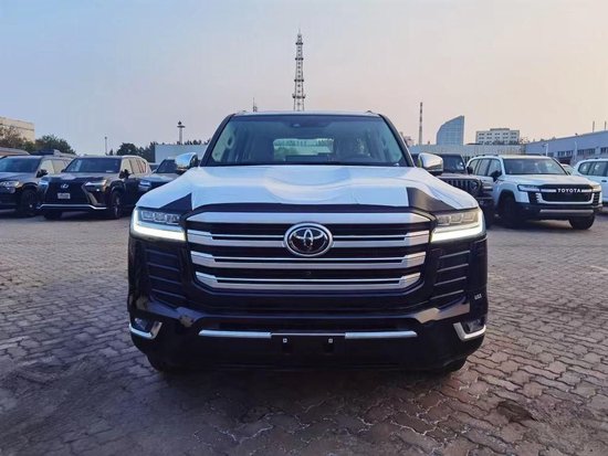 丰田酷路泽4000 4.0L港口报价行情71万起