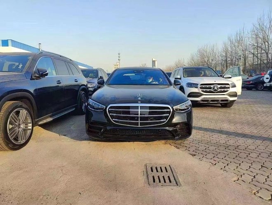 22款奔驰S500报价140万 港口给力价格