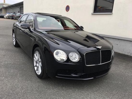 18款宾利飞驰V8S 高端四座 黑红现车特价