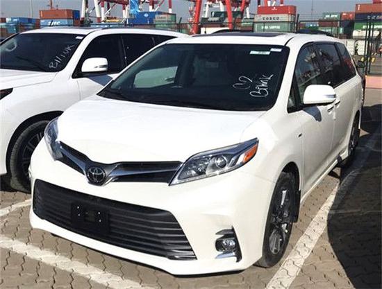 平行进口18款丰田塞纳 大空间商务狂降价
