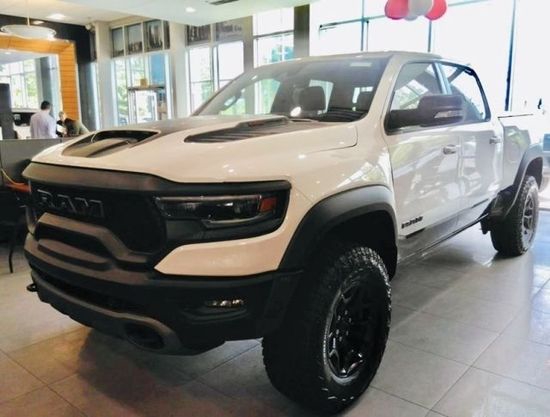 2022款道奇霸王龙6.2L现车优惠价出售