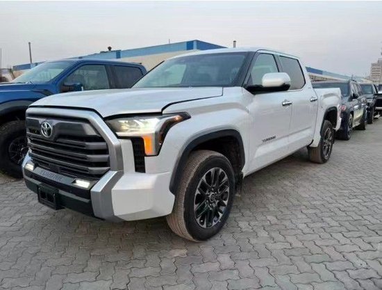 23款丰田坦途3.5TT本月冲量钜惠40余万