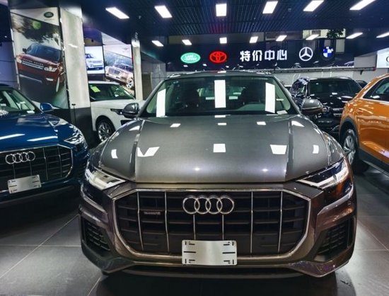进口版3.0T奥迪Q8上市现车66万包牌出售