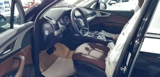 2018款奥迪Q7 天津港现车3.0T五一优惠