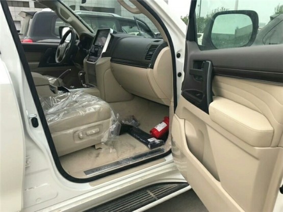 丰田兰德酷路泽4600