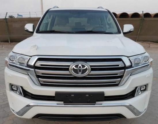 18款丰田酷路泽5700中东版现车价格多少