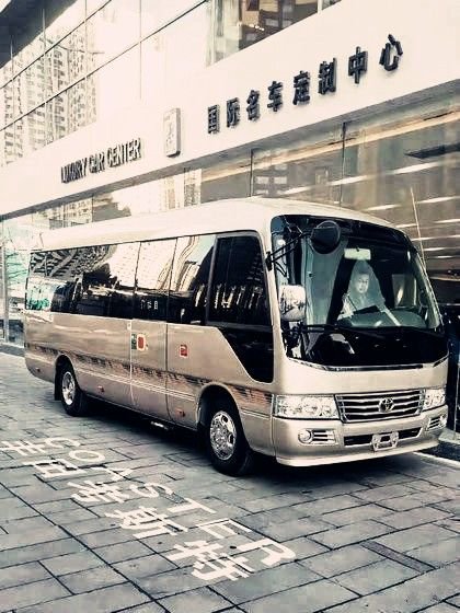 丰田考斯特商务品质高款式好 12座豪华版