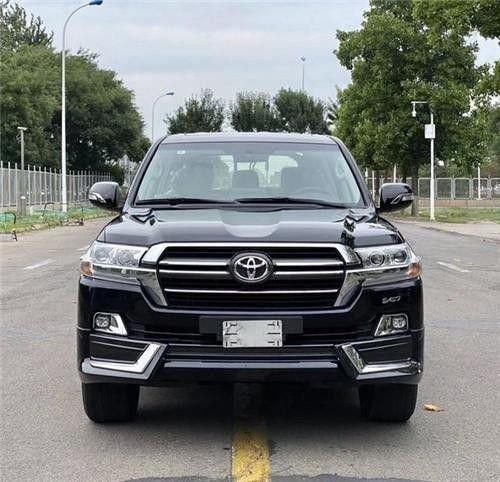 23款中东版酷路泽5700VXS顶配裸车价格